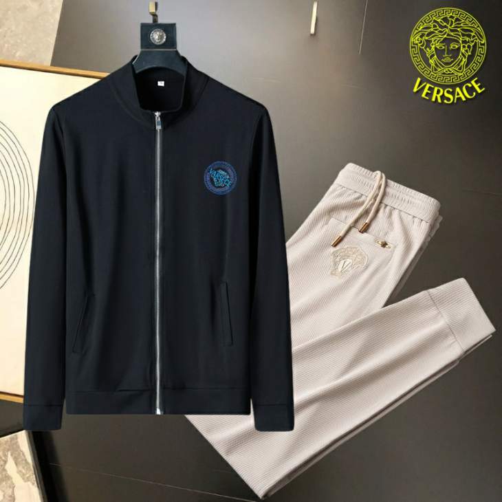 Picture of Versace Sweater Suits _SKUVersaceM-5XL12yr31542980